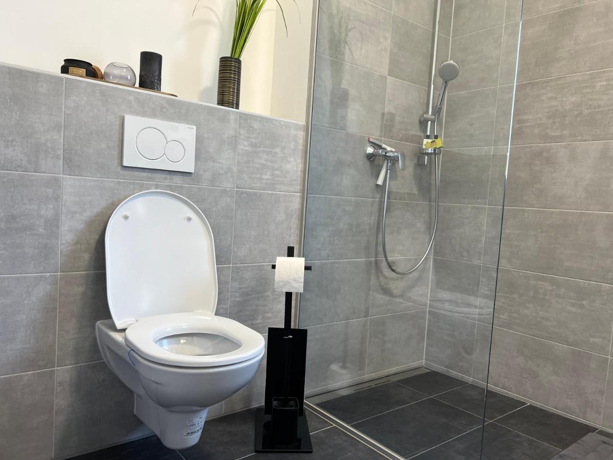 Designapartment Blue Sky -55M2-Free Parking & Wifi Graz Exterior photo
