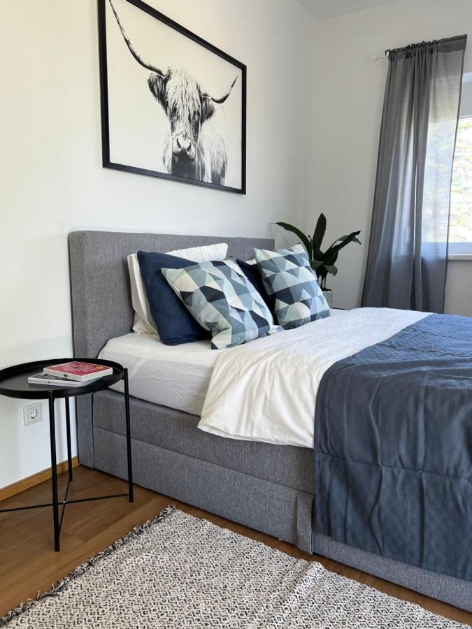 Designapartment Blue Sky -55M2-Free Parking & Wifi Graz Exterior photo
